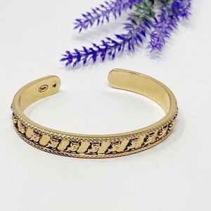 Avon Vintage Majestic Owl Cuff Bracelet Marked NRQ